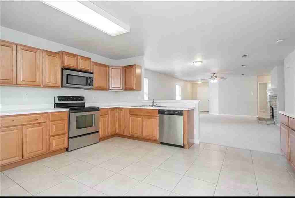 3415 Jacobs Dr - Photo 5 of 16