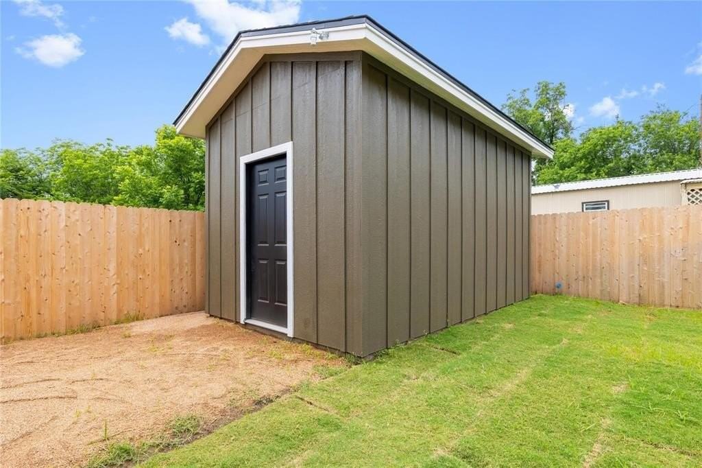 512 5th St - Photo 2 of 13