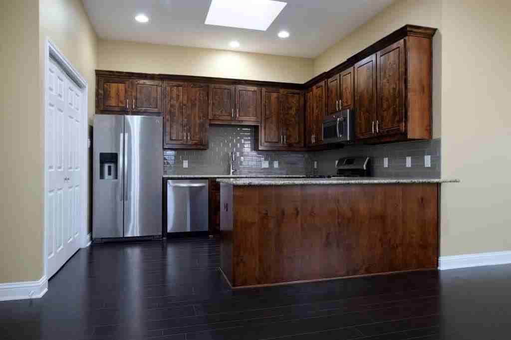 3003 Allister St - Photo 4 of 18