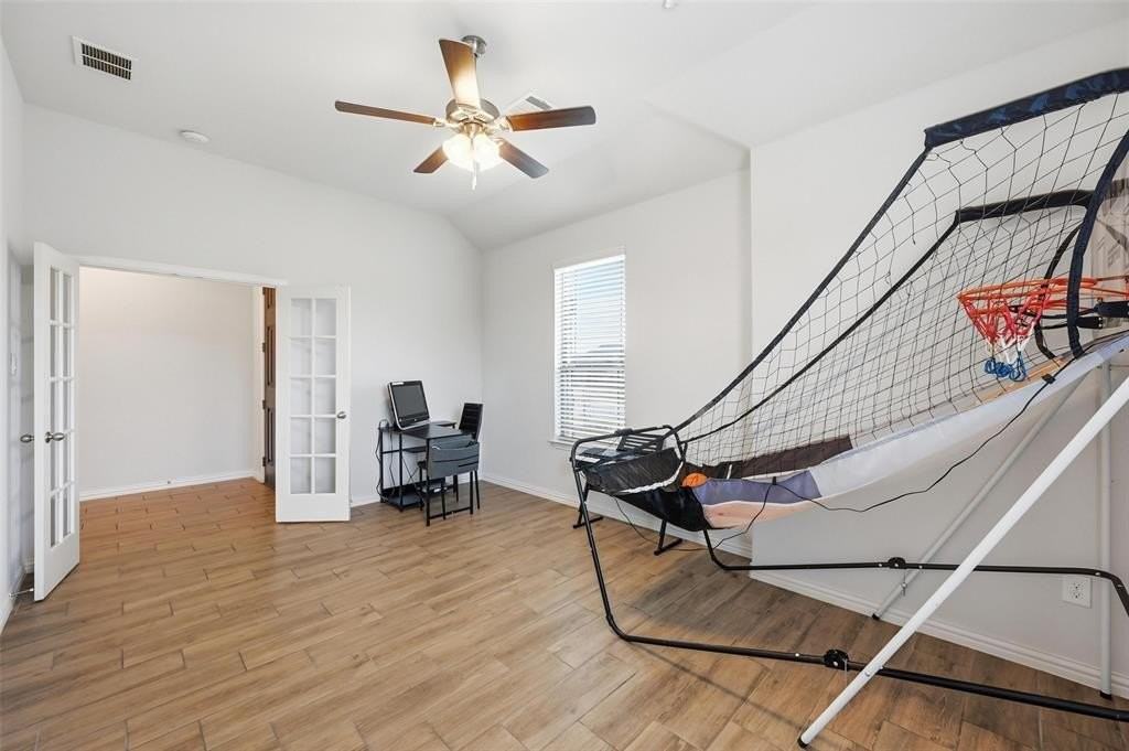 196 Lady Bird Ln - Photo 6 of 40