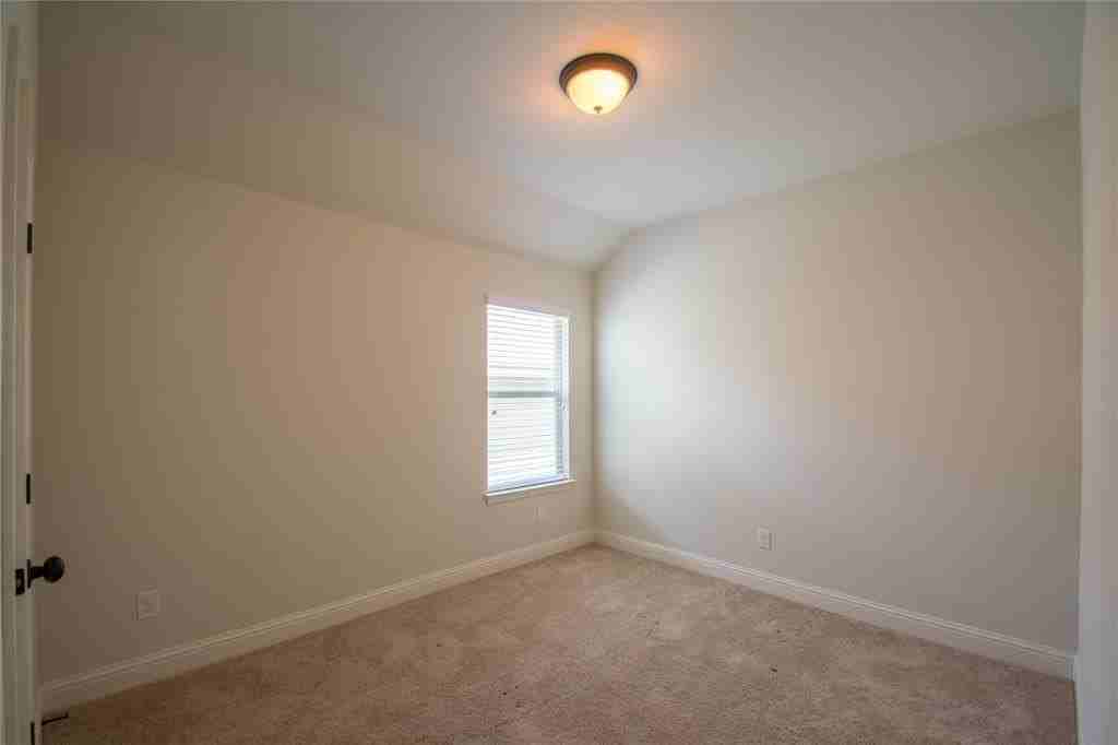 733 Poncho Ln - Photo 3 of 18