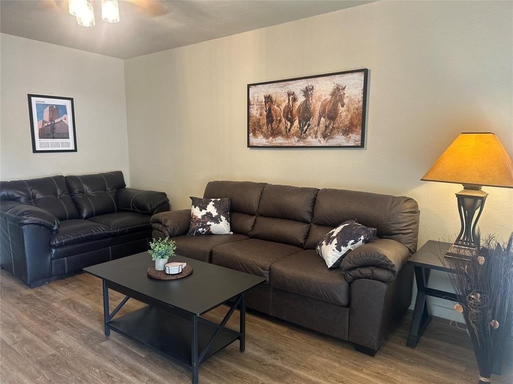 1651 Palm St - Photo 3 of 25