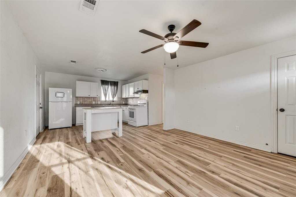 1303 S Medora St - Photo 3 of 12