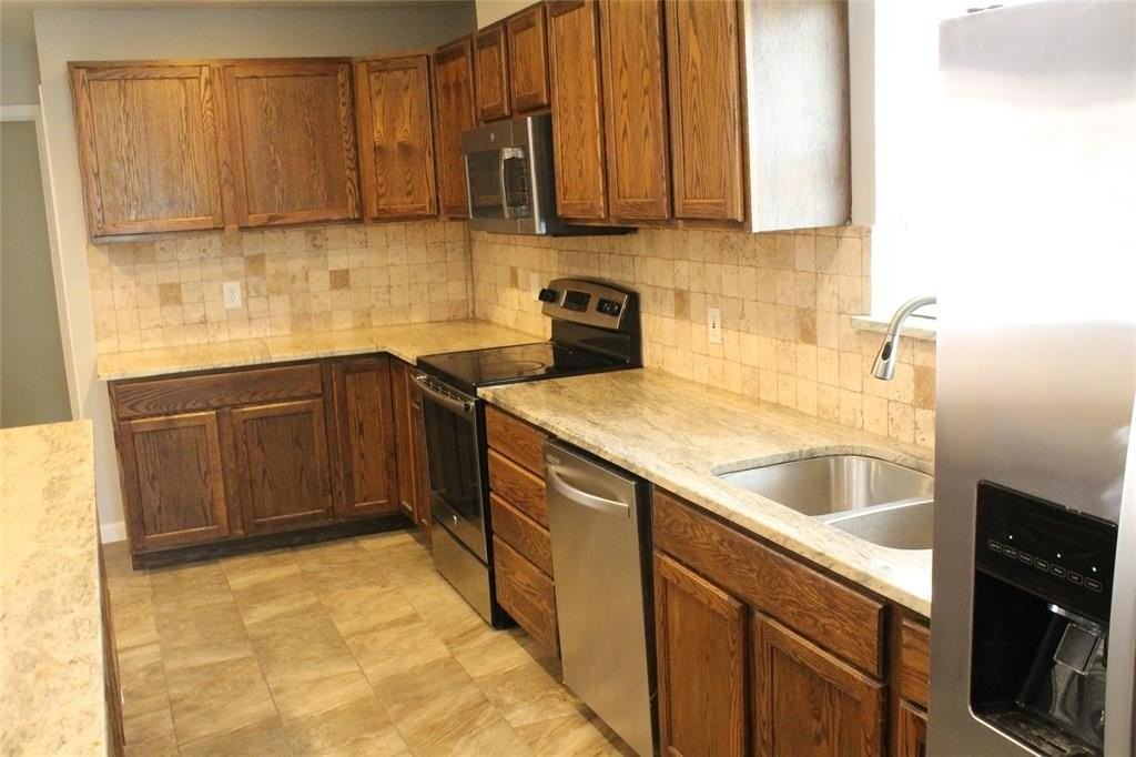 809 W Northgate Dr - Photo 3 of 20