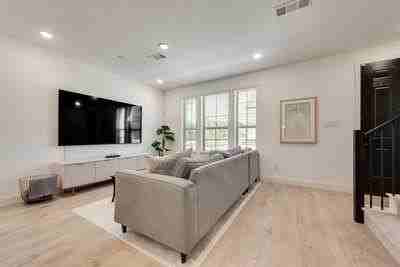 524 4th St - Photo 6 of 19