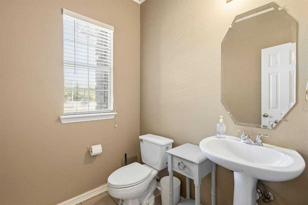 3480 Daisy Ln - Photo 5 of 28