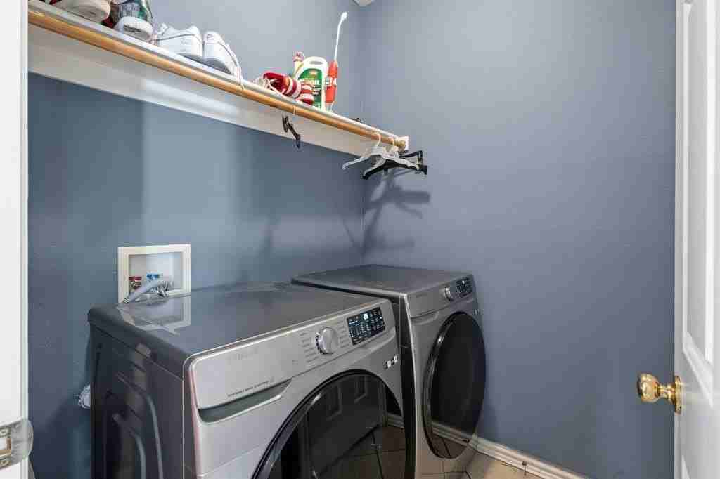 3480 Daisy Ln - Photo 6 of 28