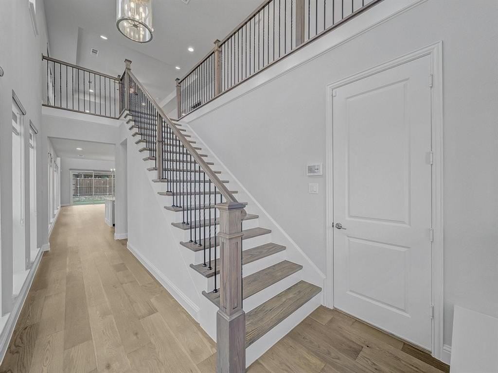 861 Lady Tessala Ave - Photo 3 of 35