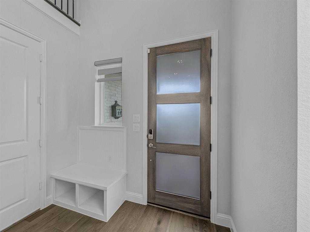 861 Lady Tessala Ave - Photo 4 of 35