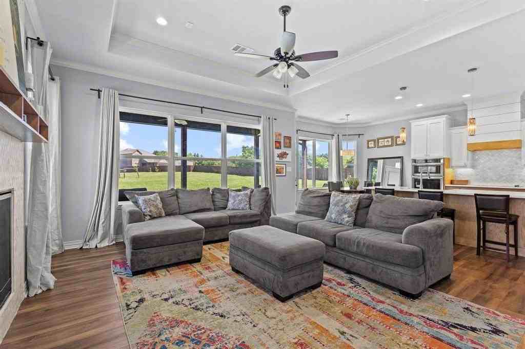 2201 Norwood St - Photo 5 of 35