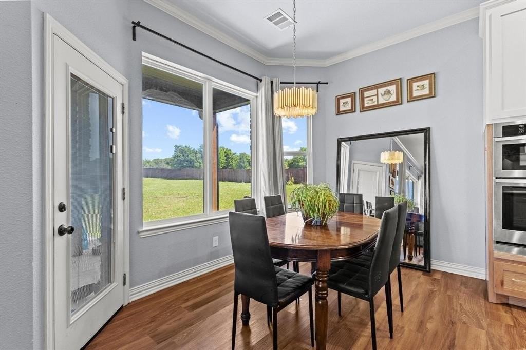 2201 Norwood St - Photo 6 of 35