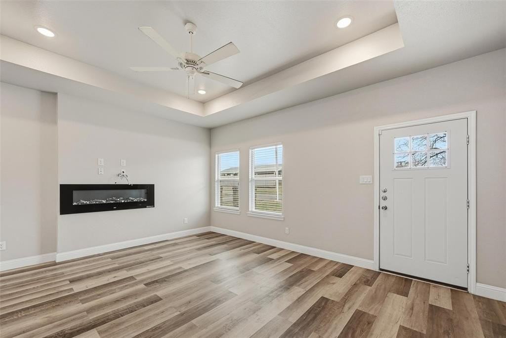 2406 Beecha St - Photo 3 of 16