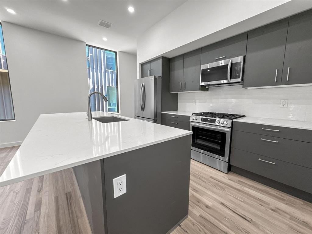 4803 Manett St #103 - Photo 6 of 15