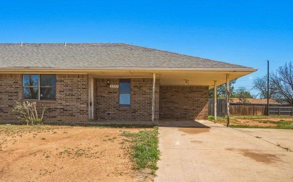 2333 N Danville Dr - Photo 2 of 30