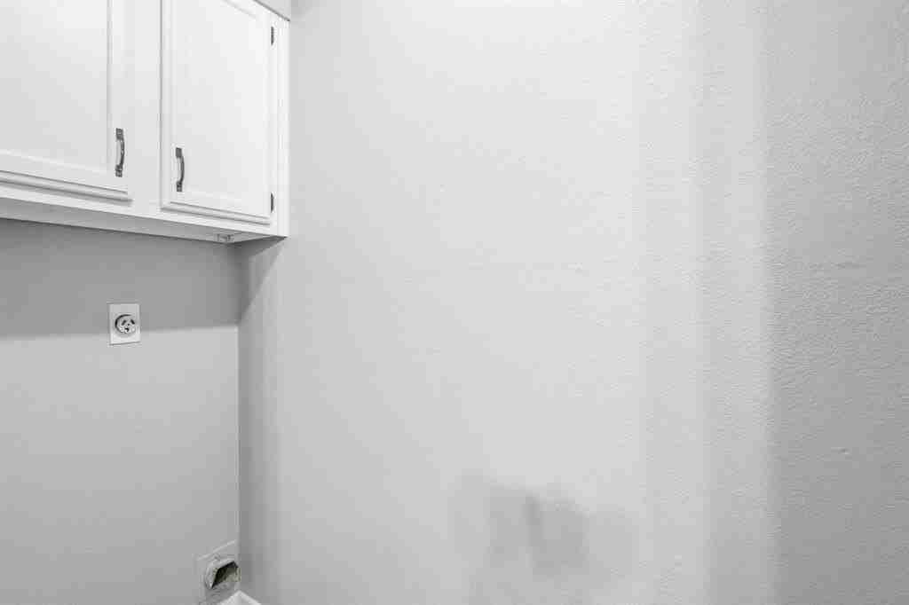 2333 N Danville Dr - Photo 7 of 30