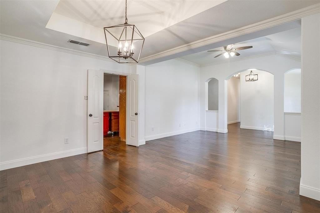 704 Red Oak Smt - Photo 7 of 40