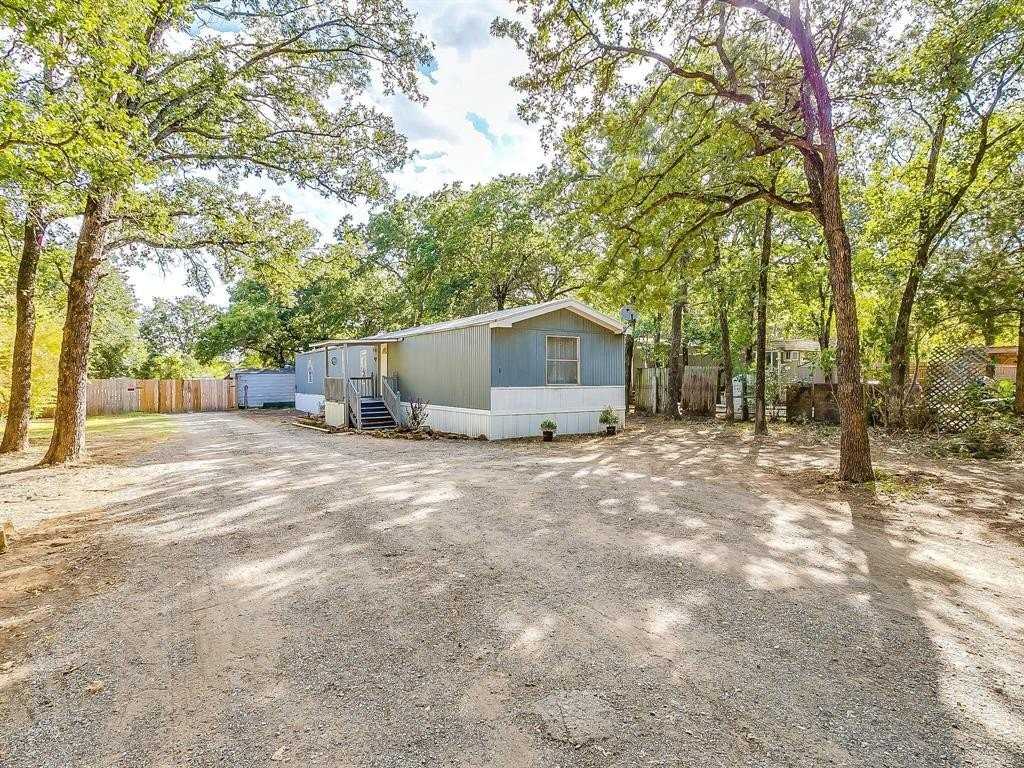 1802 Whispering Oaks St - Photo 2 of 26