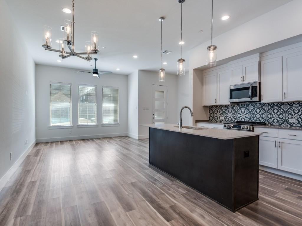 804 Eaglescliffe Lndg - Photo 3 of 25