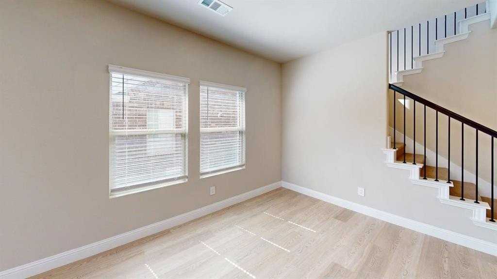 811 Buffalo Dr - Photo 6 of 20