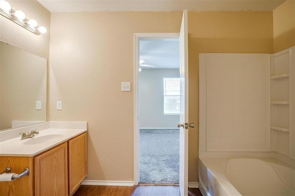 1108 Cottonwood Dr - Photo 7 of 12