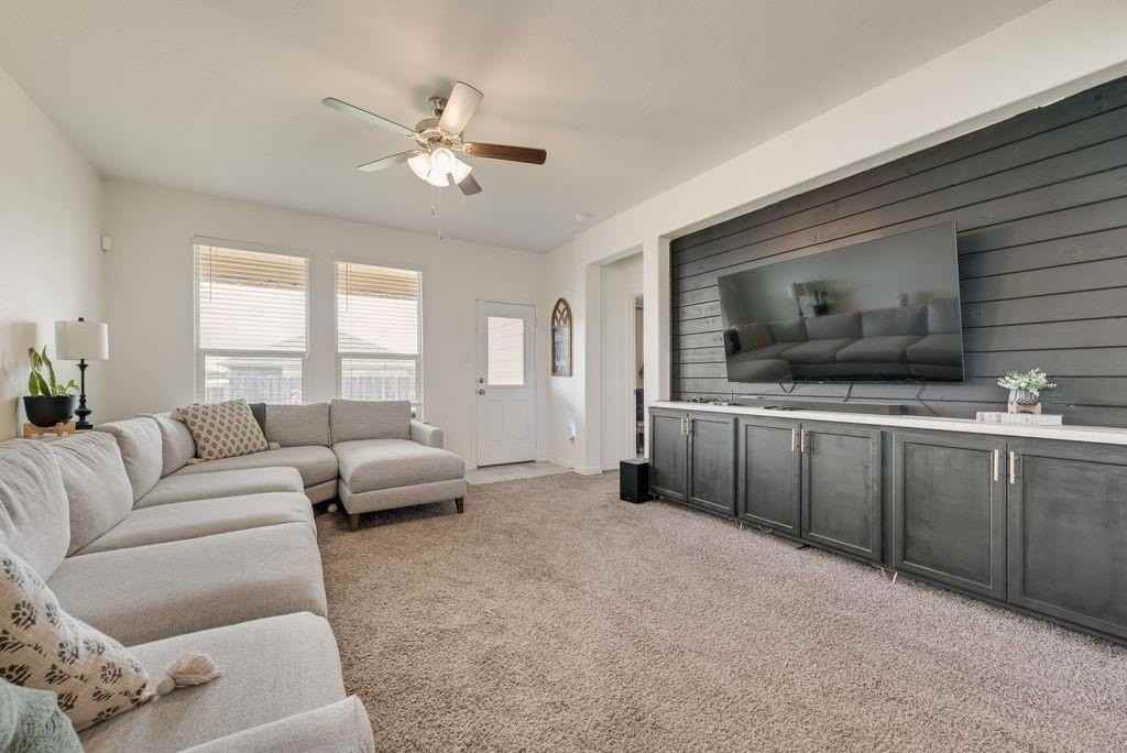 444 Windsail Ln - Photo 4 of 22