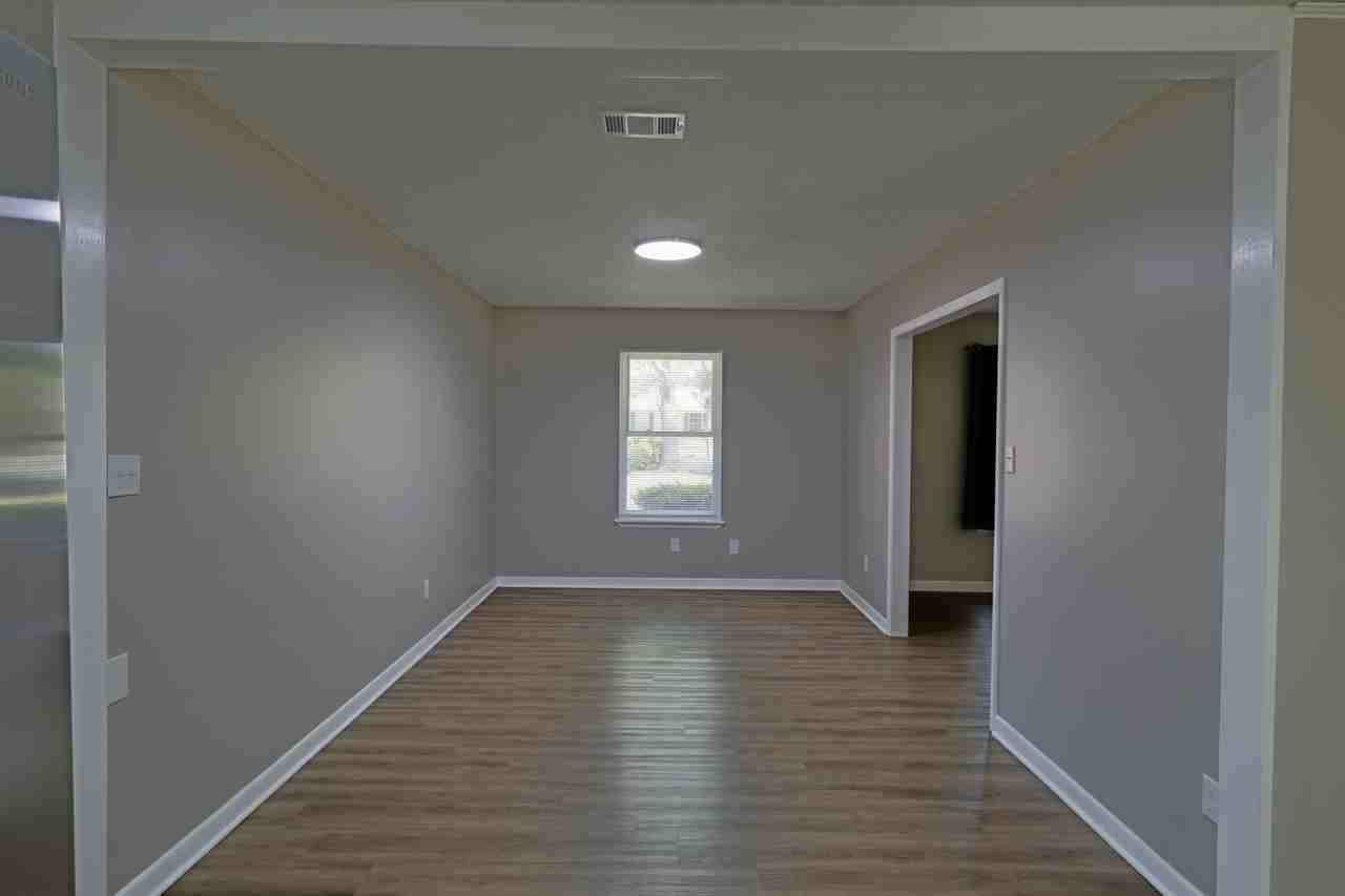 3363 El Portal St - Photo 7 of 28