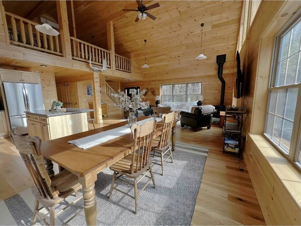 32 Twin Ponds Rd - Photo 5 of 21