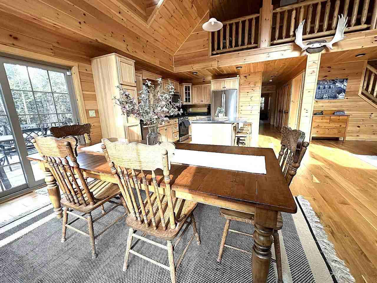 32 Twin Ponds Rd - Photo 6 of 21