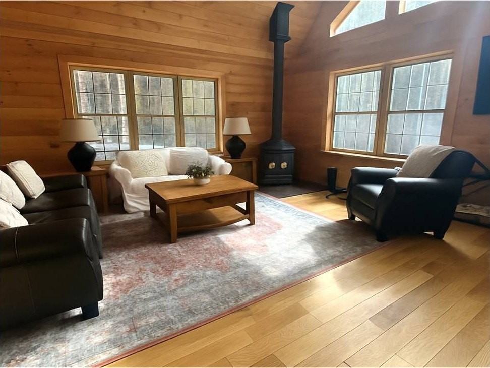 32 Twin Ponds Rd - Photo 7 of 21