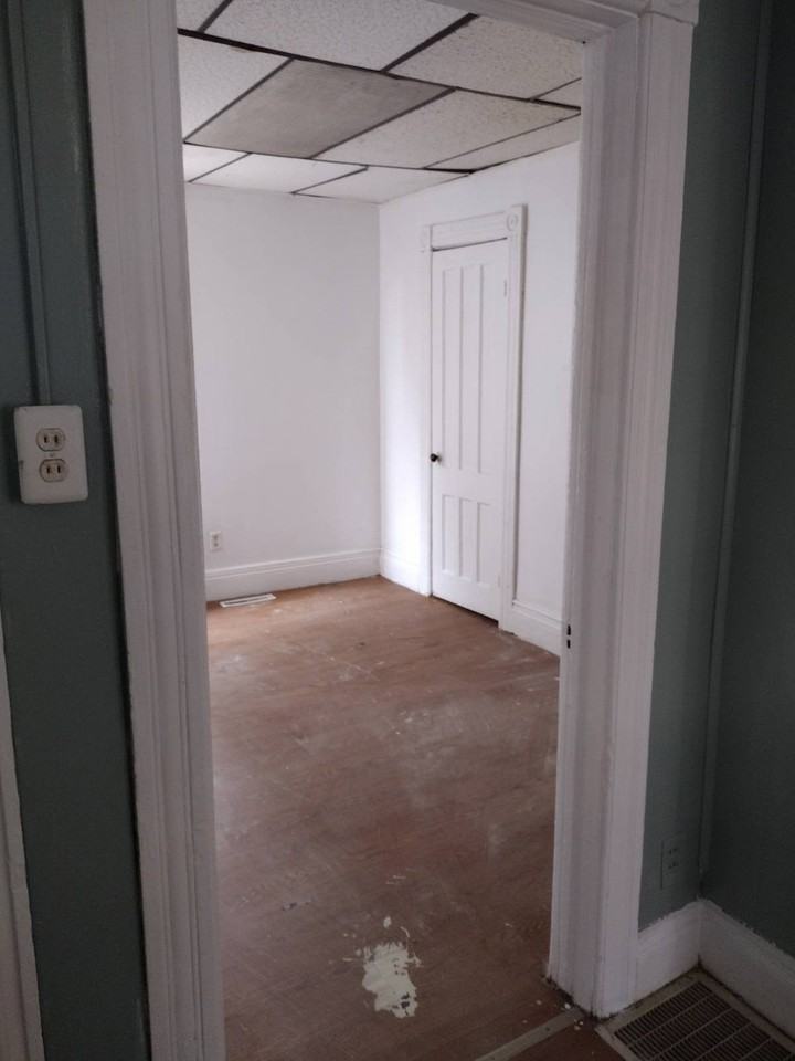 1426 Sunset Ave - Photo 4 of 10