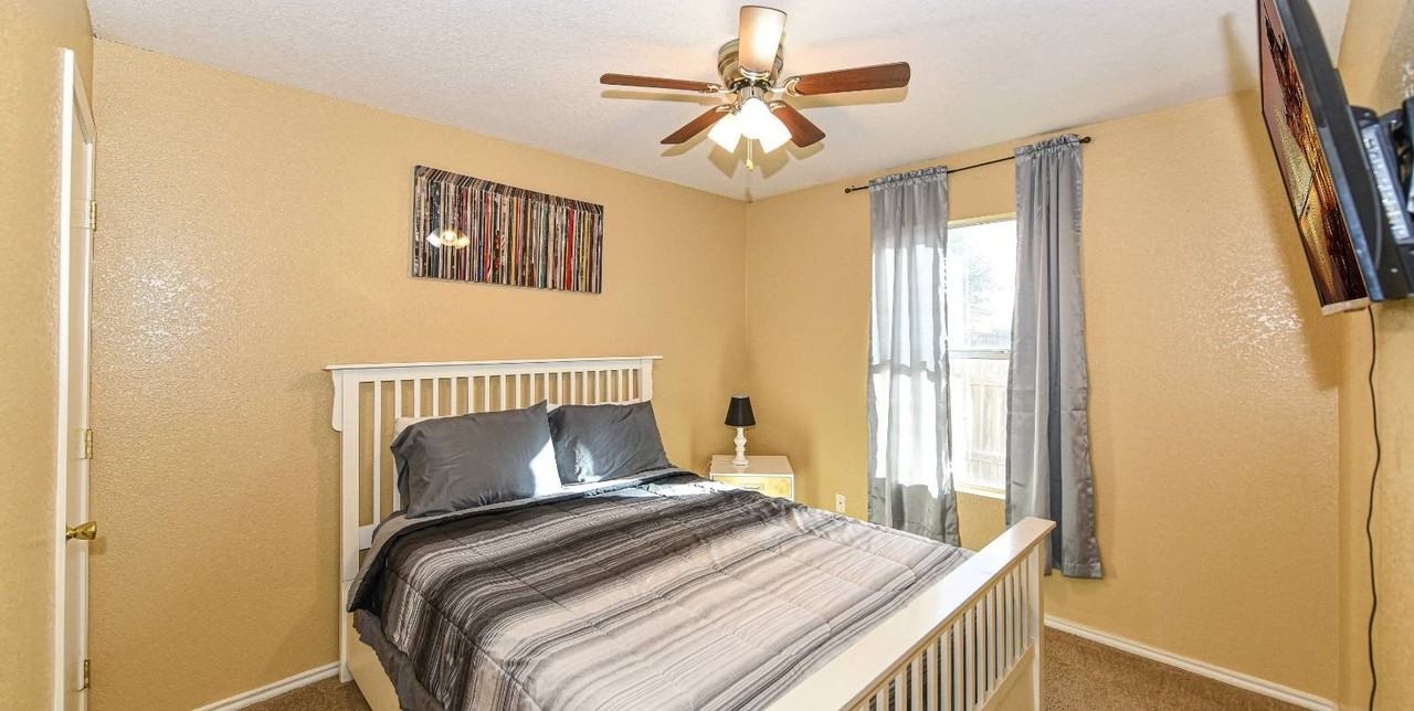 3703 Frigate Dr - Photo 7 of 18