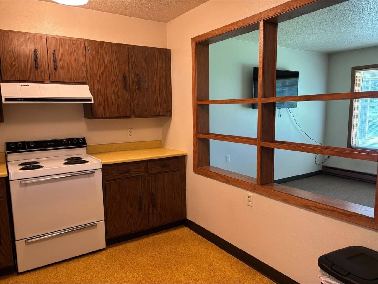 601 Main St - Photo 4 of 7
