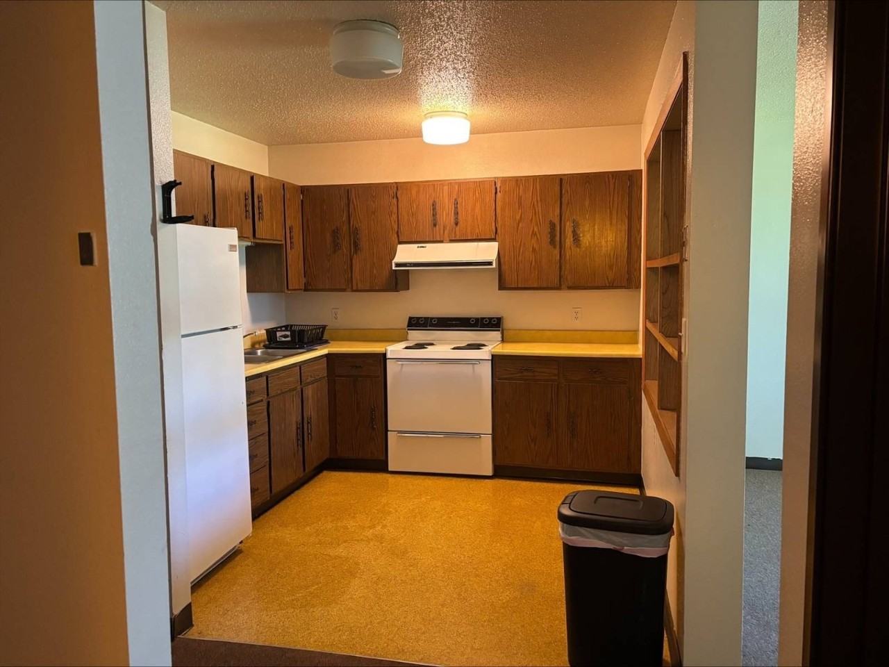 601 Main St - Photo 6 of 7