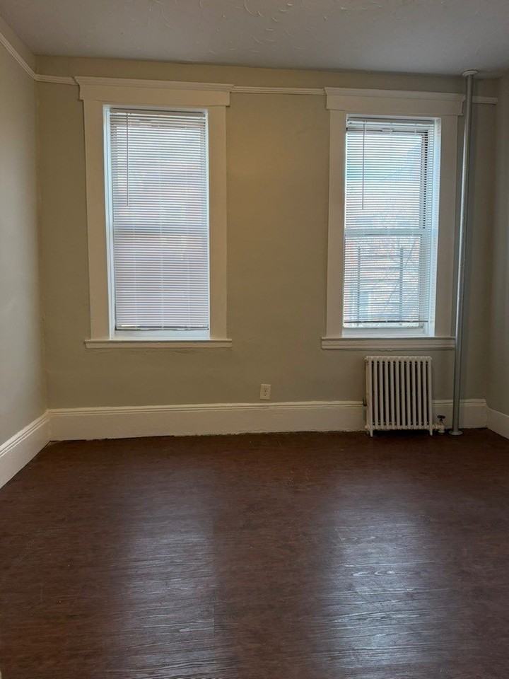 13 N Bond St #2A - Photo 5 of 6