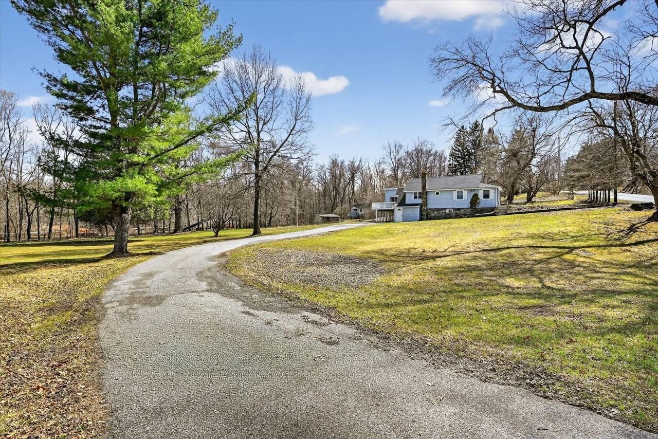 29 Ridge Rd - Photo 2 of 39