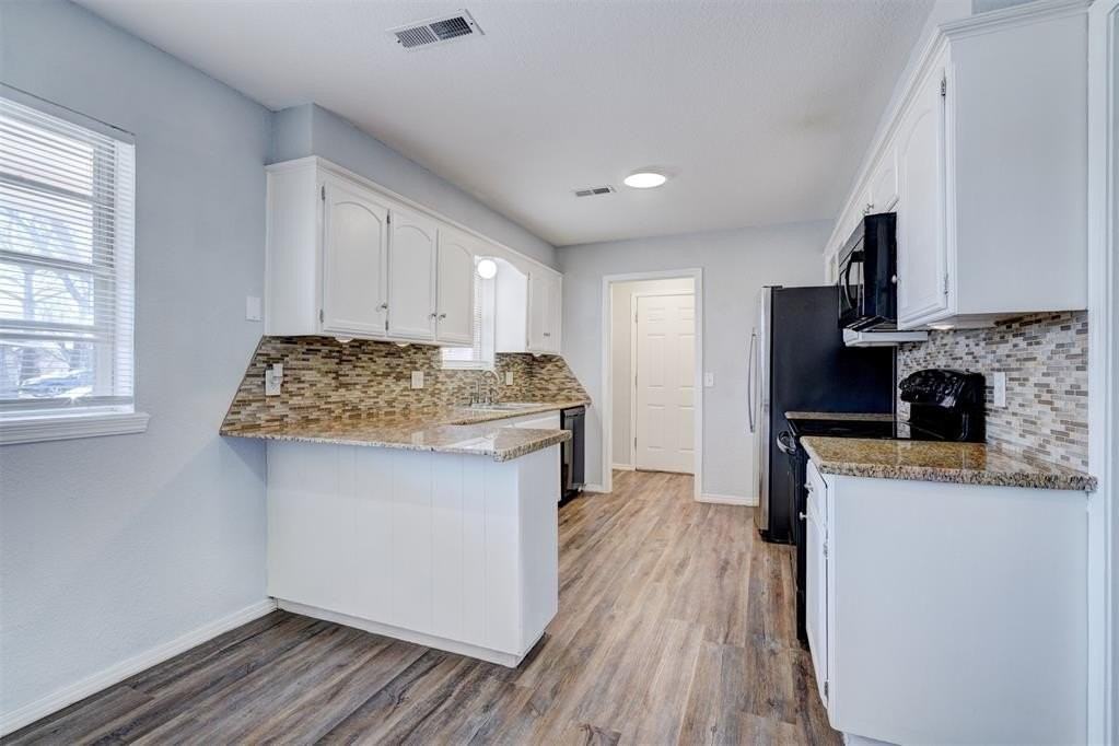 629 Parkhurst Ter - Photo 6 of 43