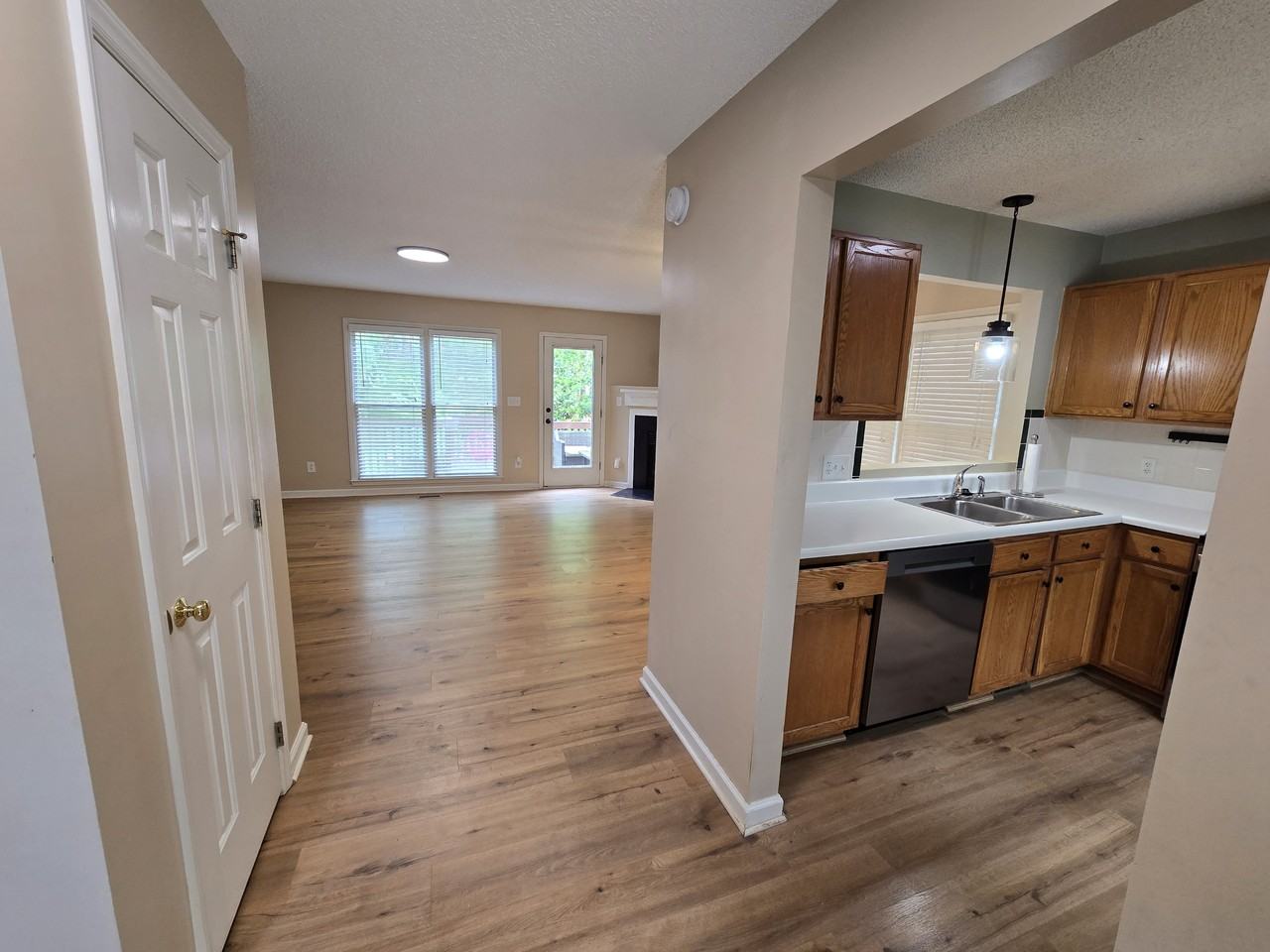 1500 Oakland Hills Way #1 - Photo 5 of 40