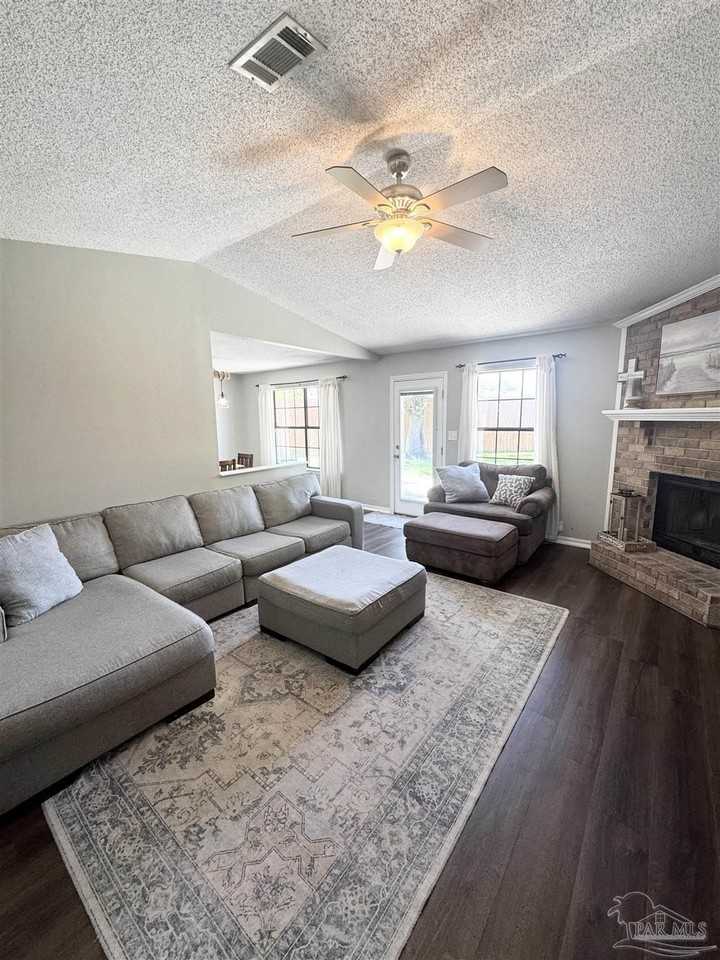 10936 Oak Valley Dr - Photo 7 of 31