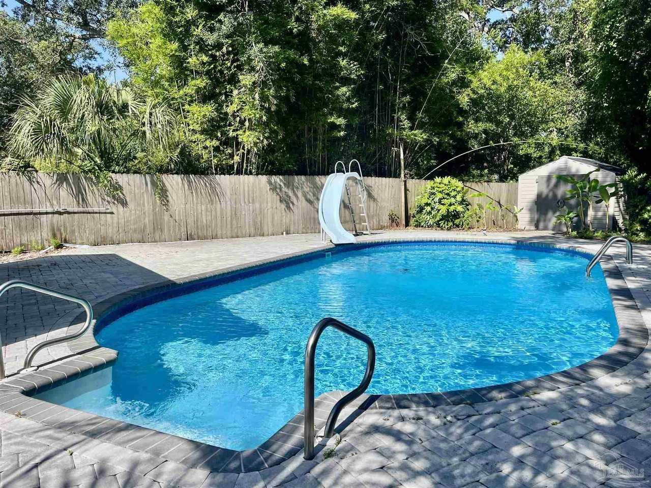 205 Florida Ave - Photo 2 of 41