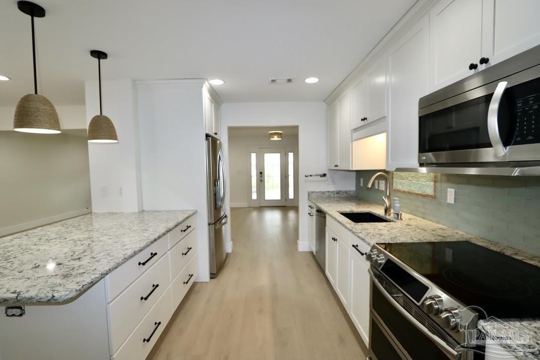 205 Florida Ave - Photo 4 of 41