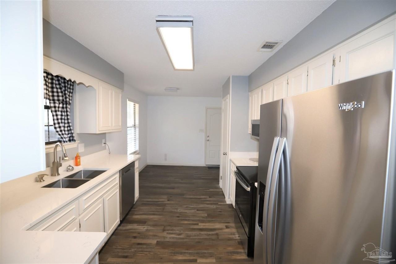 9830 Ginko Dr - Photo 3 of 18