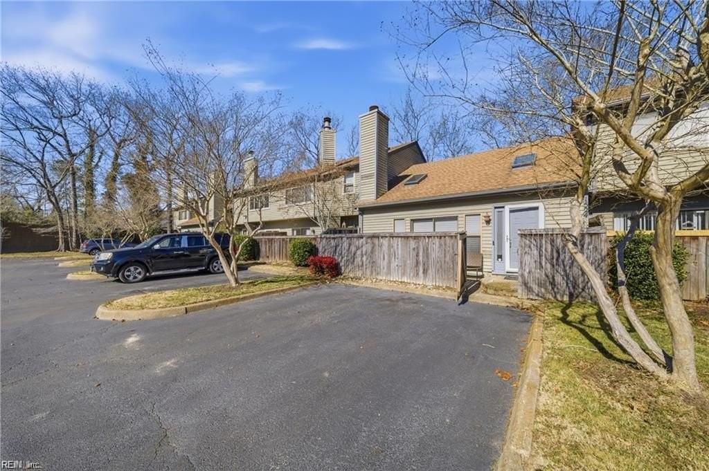 1524 Colonnade Dr - Photo 2 of 24