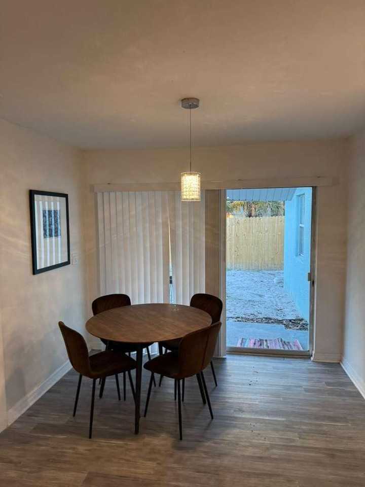 E Hanna Ave - Photo 5 of 12