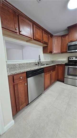 4739 Bay Quarter Ct - Photo 4 of 33