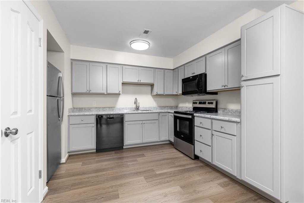 4518 Guam St - Photo 6 of 20