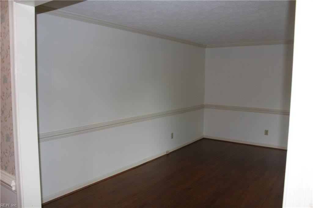 202 Admiral Ct - Photo 4 of 24