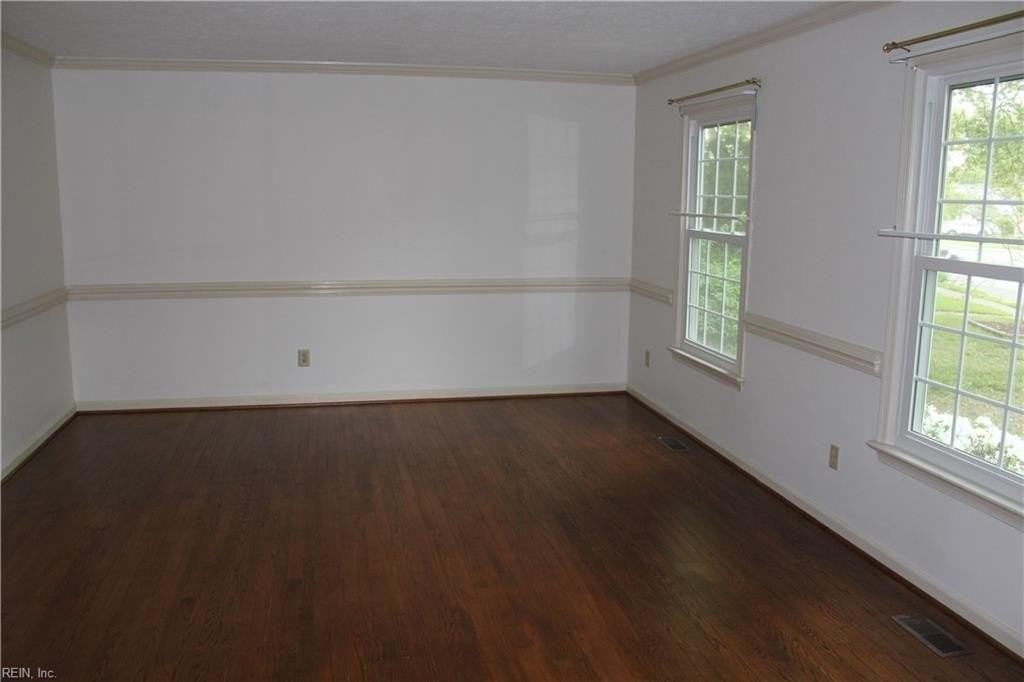 202 Admiral Ct - Photo 5 of 24