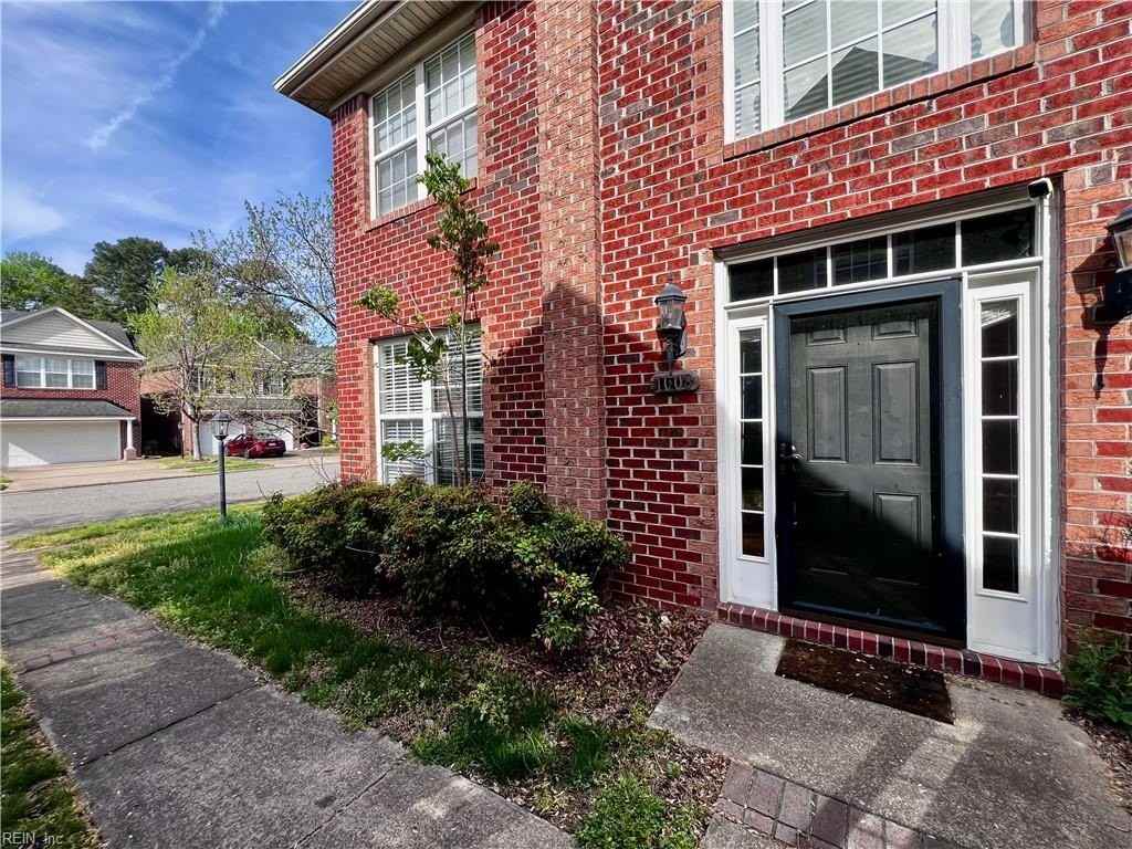 1008 Skiffs Landing Ln - Photo 2 of 20