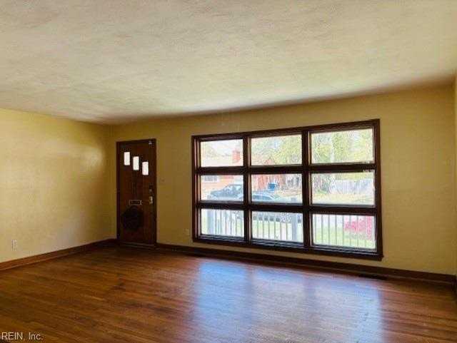 140 Henry Clay Rd - Photo 7 of 34