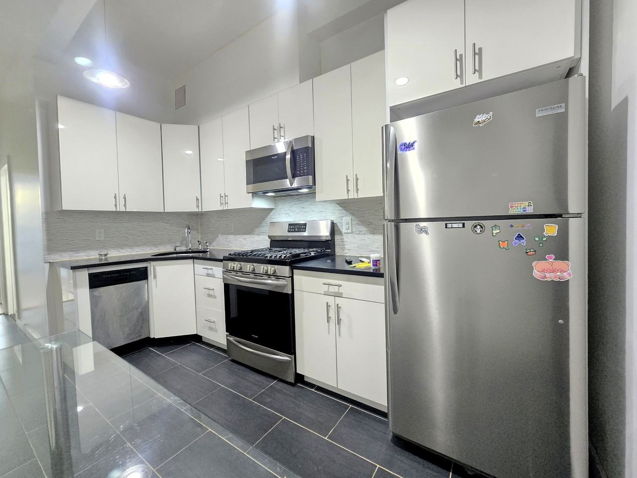 218 Withers St Apt 1a - Photo 6 of 9